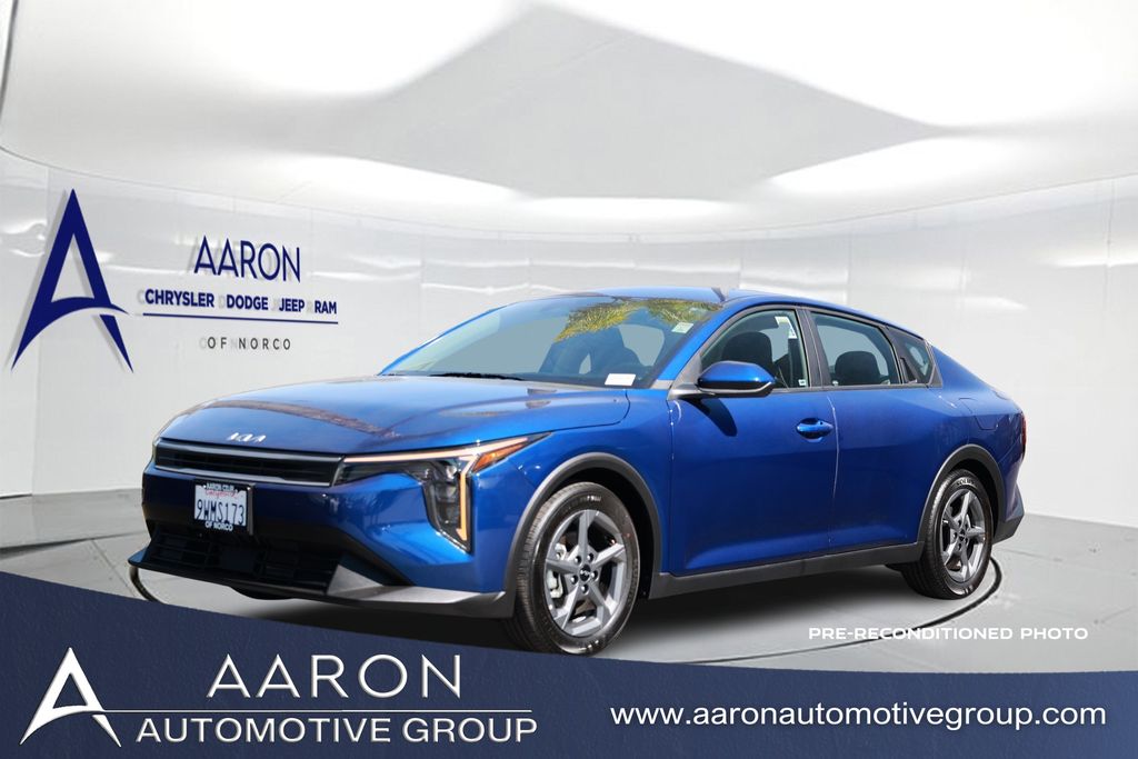 2025 Kia K4 LXS