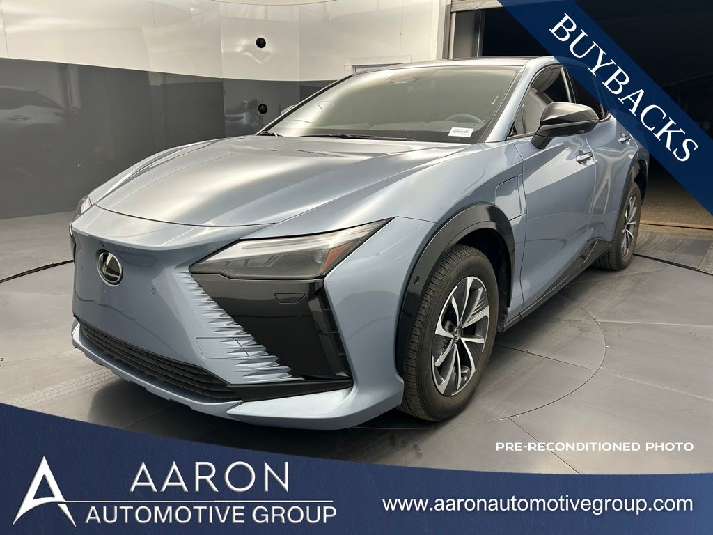 2023 Lexus RZ Luxury's photo