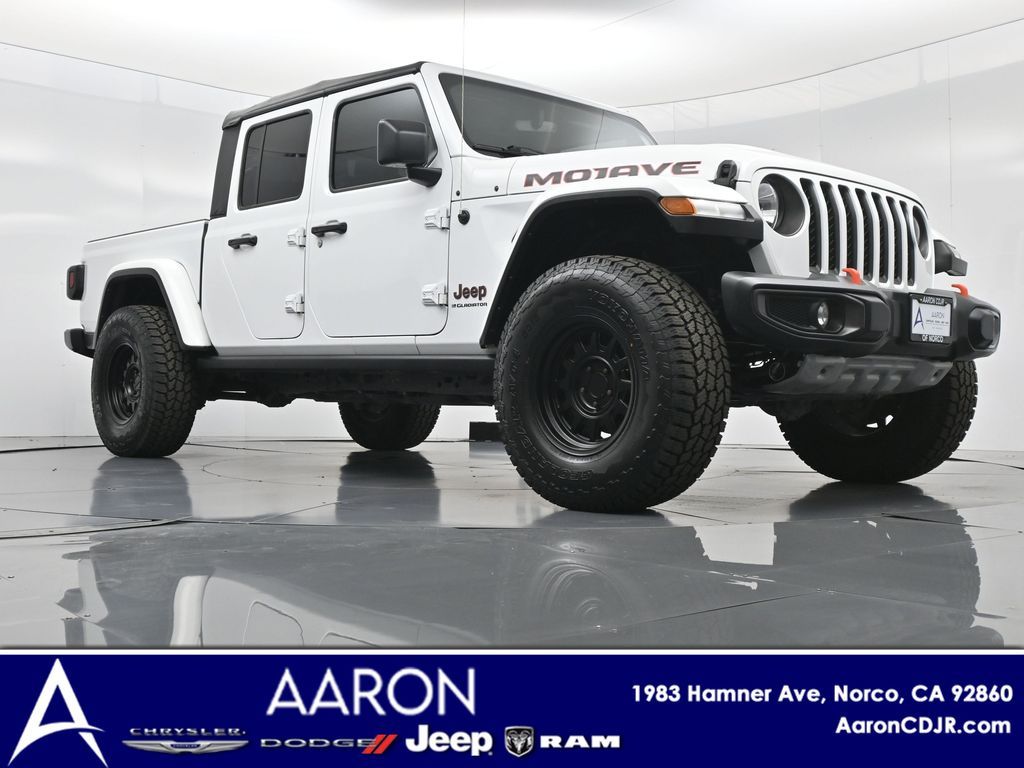 2023 Jeep Gladiator Mojave photo 2