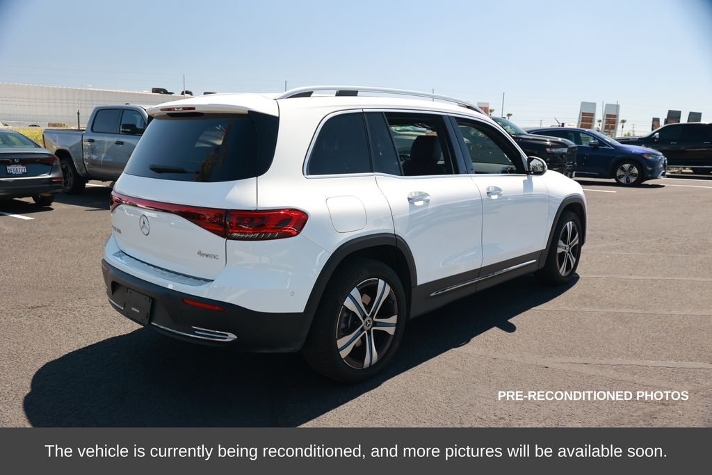 2023 Mercedes-Benz EQB 350 4MATIC photo 4