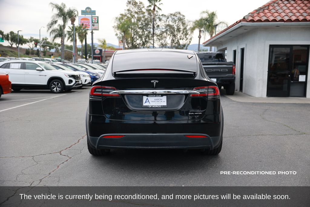 2021 Tesla Model X photo 4