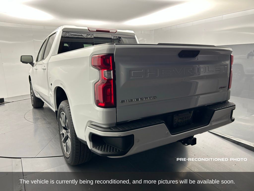 2022 Chevrolet Silverado 1500 RST photo 3