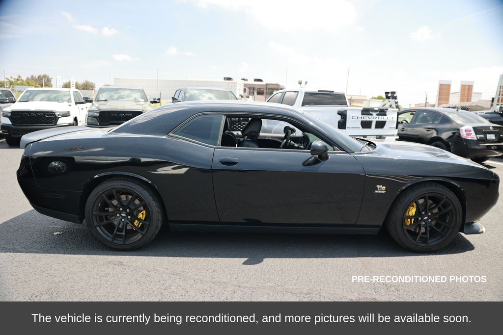 2023 Dodge Challenger R/T Scat Pack photo 6
