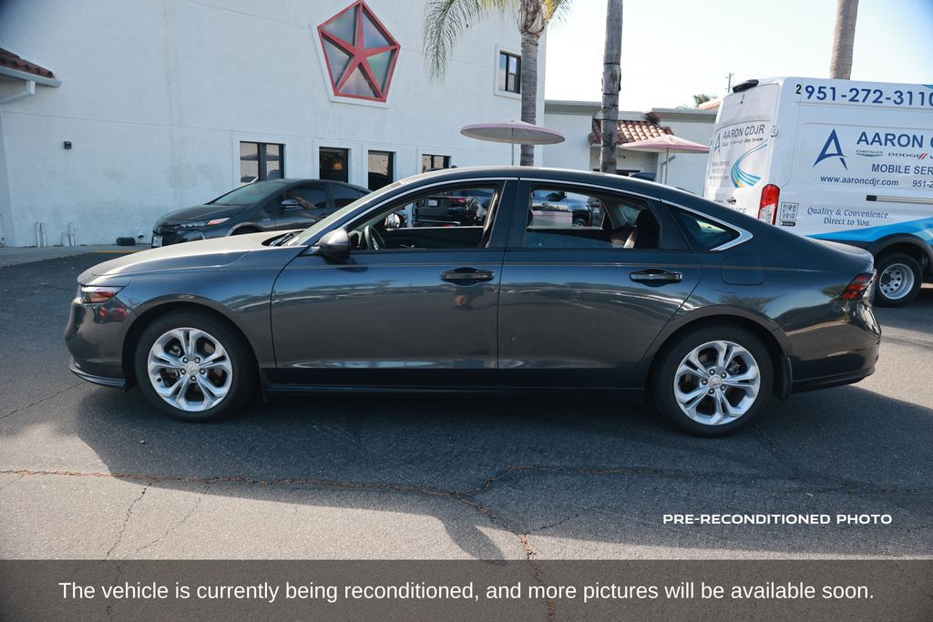 2023 Honda Accord LX photo 2