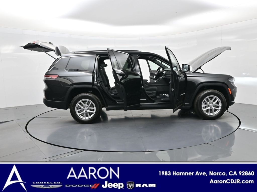 New 2025 Jeep Grand Cherokee L Laredo Sport Utility
