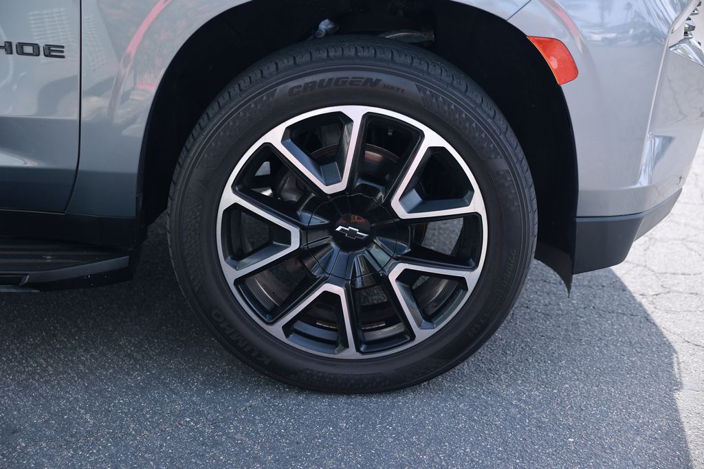 2022 Chevrolet Tahoe RST photo 3