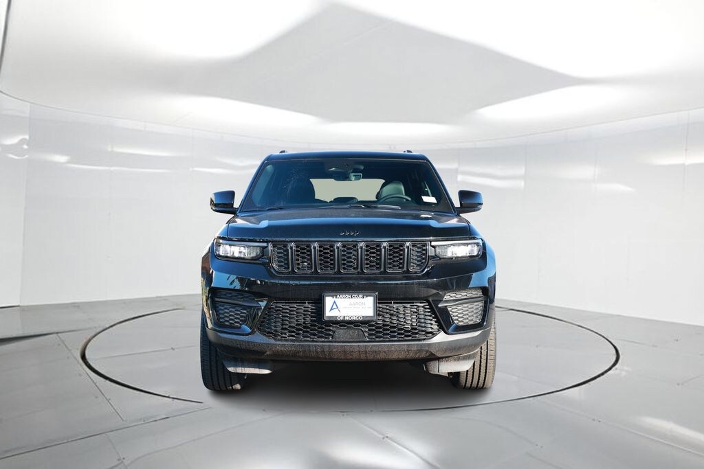 New 2025 Jeep Grand Cherokee Altitude X Sport Utility