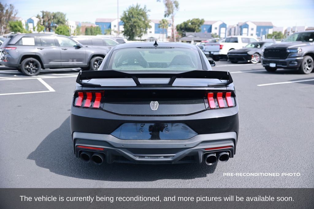 2024 Ford Mustang Dark Horse photo 4