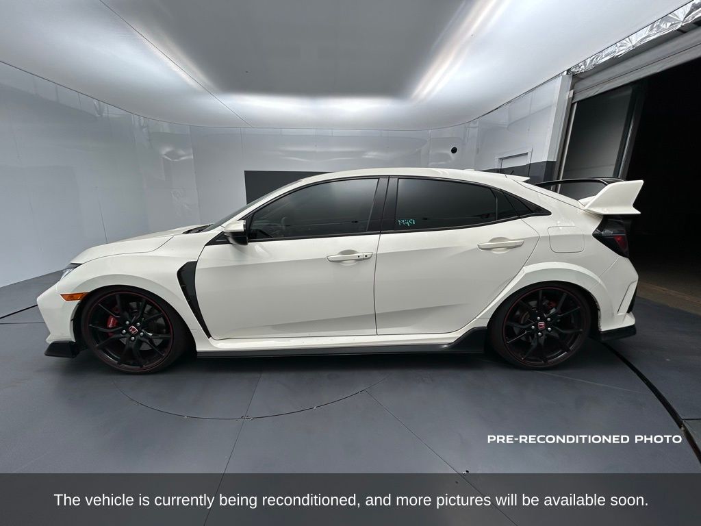 2018 Honda Civic Type R Touring Hatchback photo 2