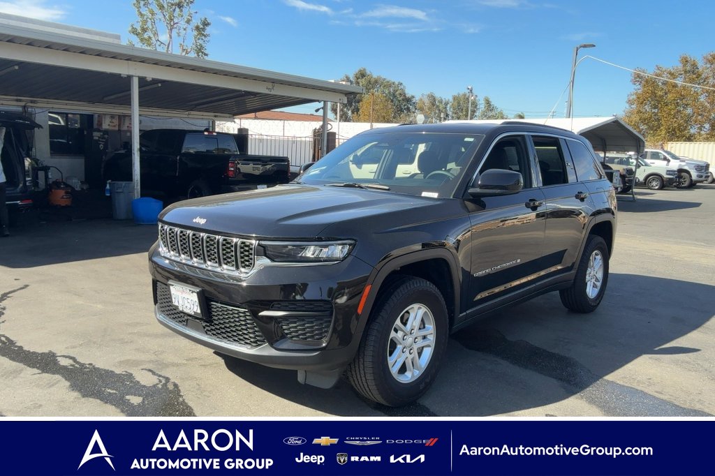 2025 Jeep Grand Cherokee Laredo