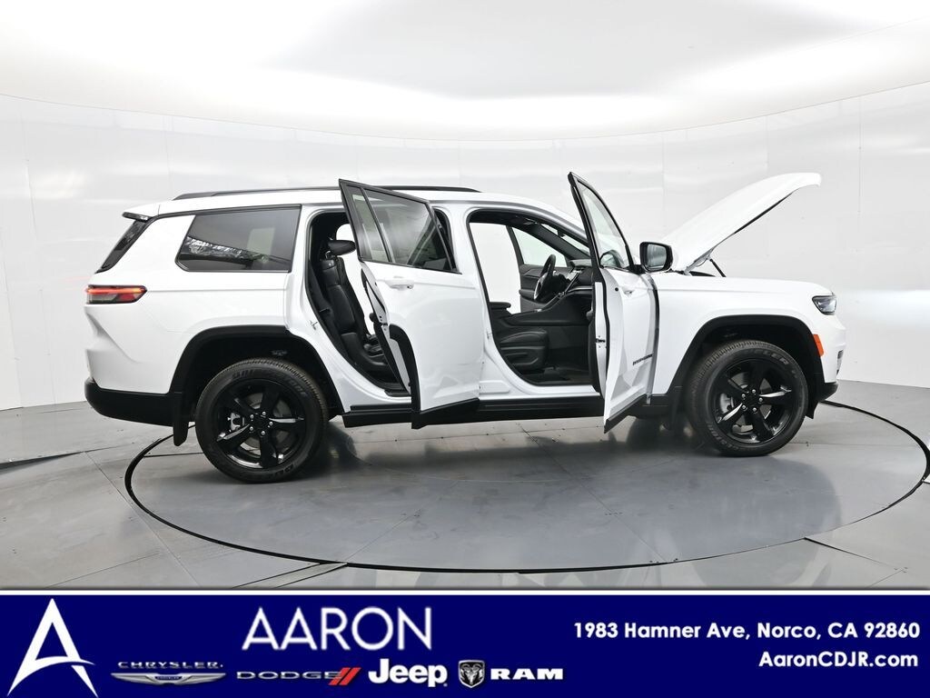 New 2025 Jeep Grand Cherokee L Altitude Sport Utility