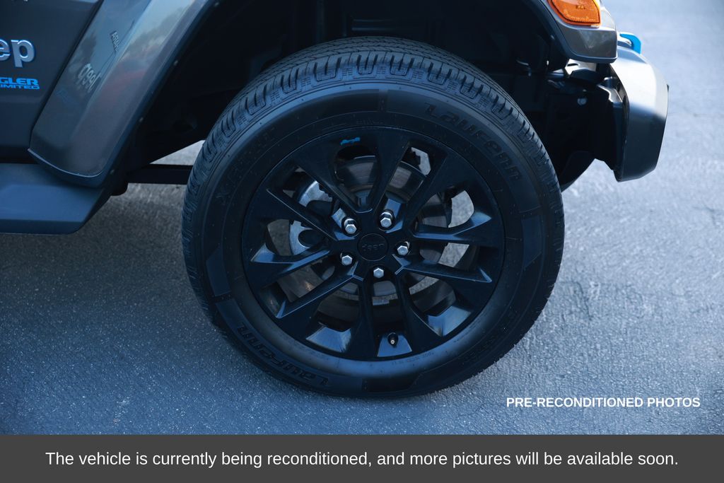 2022 Jeep Wrangler Unlimited 4xe Sahara photo 3