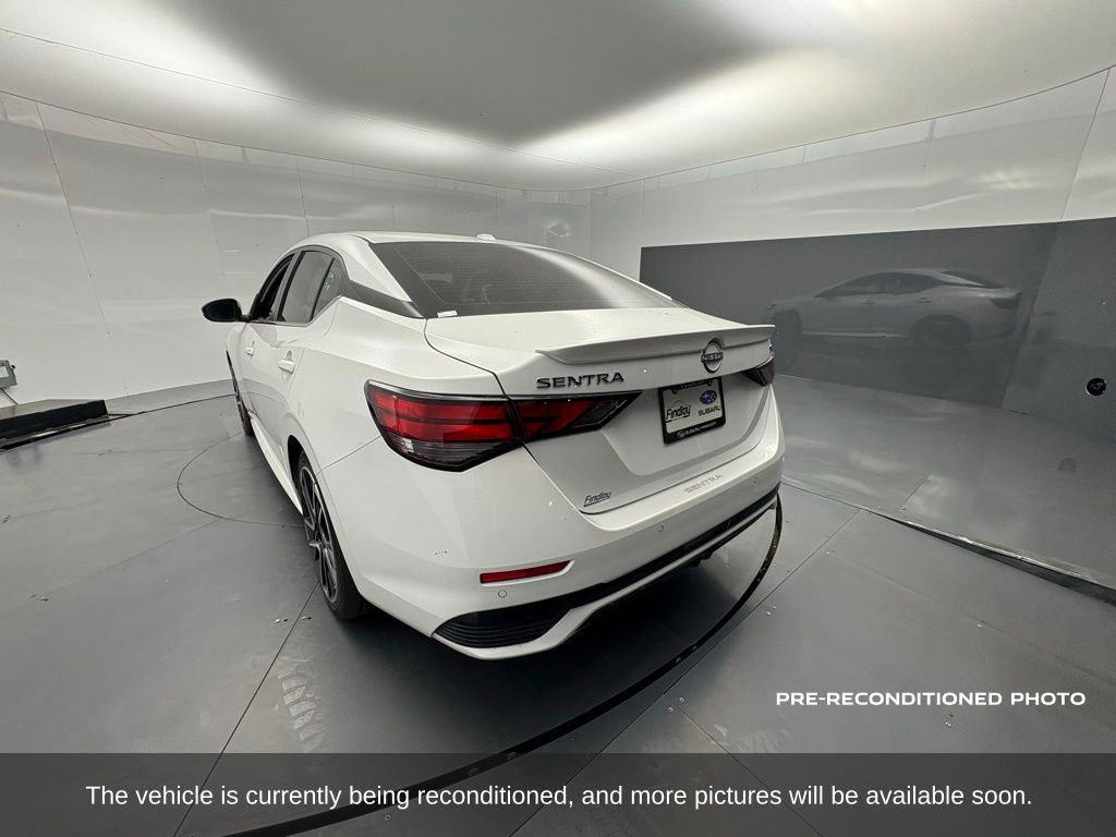 2024 Nissan Sentra SR photo 3
