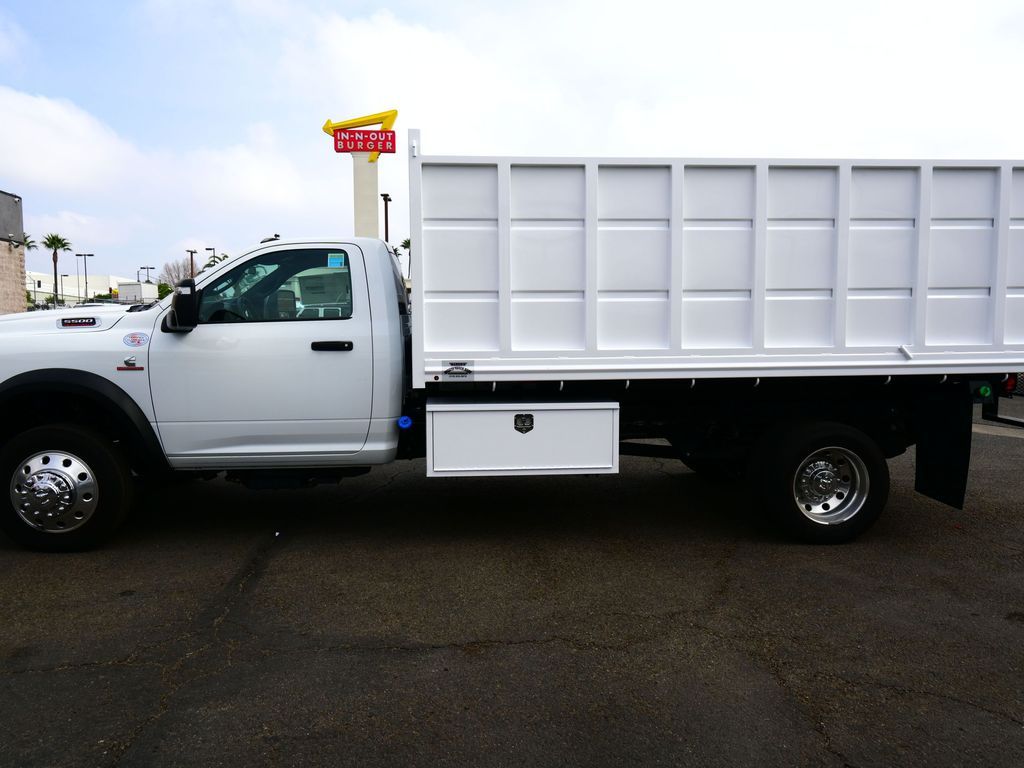 2024 Ram 5500 Tradesman photo 4