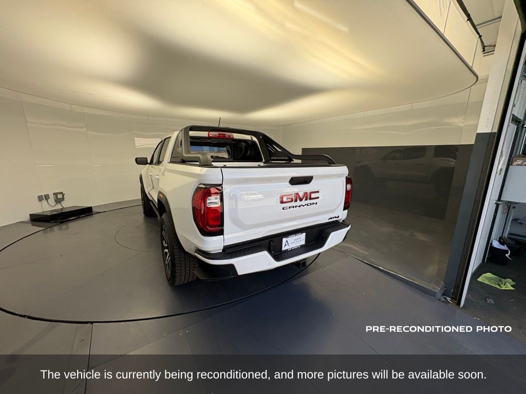 2025 Gmc Canyon AT4 photo 3