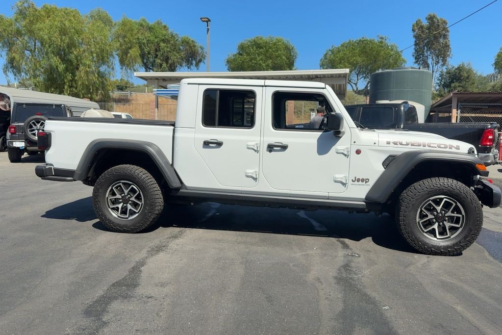 Used 2025 Jeep Gladiator Rubicon Truck Crew Cab