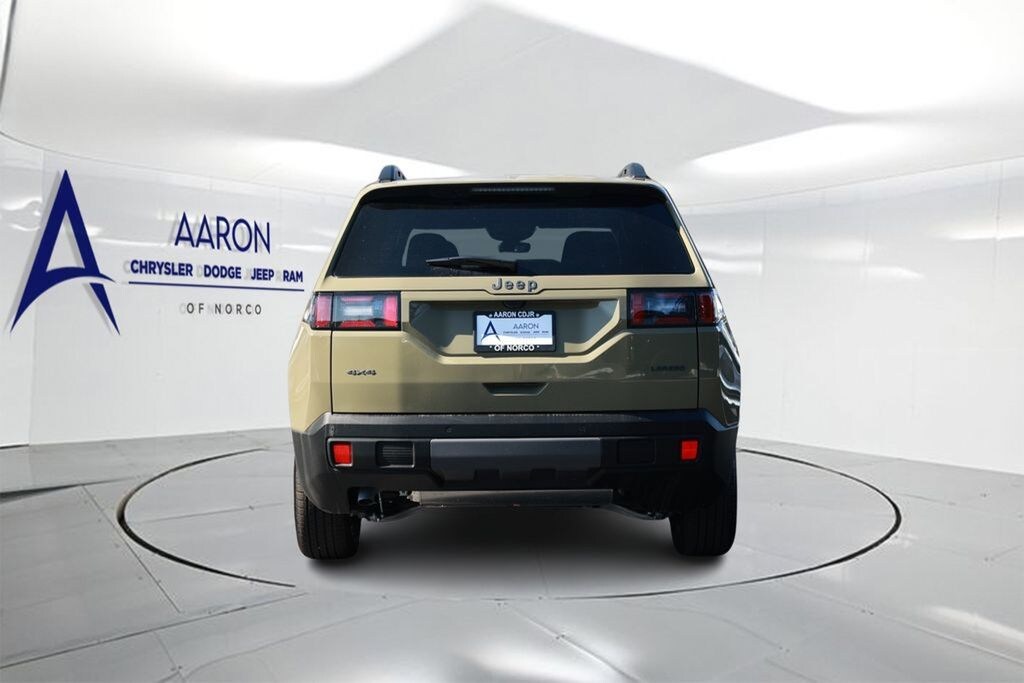 New 2026 Jeep Cherokee Laredo Sport Utility