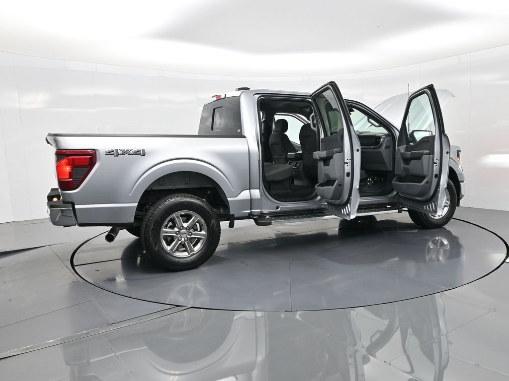 2024 Ford F-150 XLT photo 4