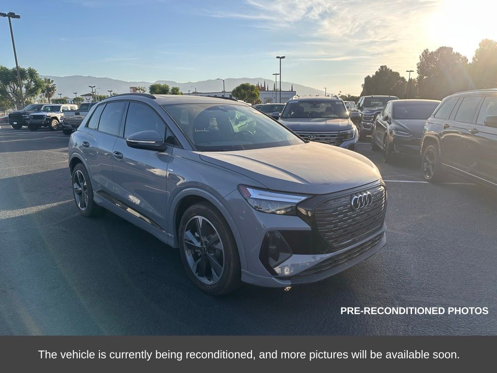 2024 Audi Q4 e-tron 55 Premium photo 3