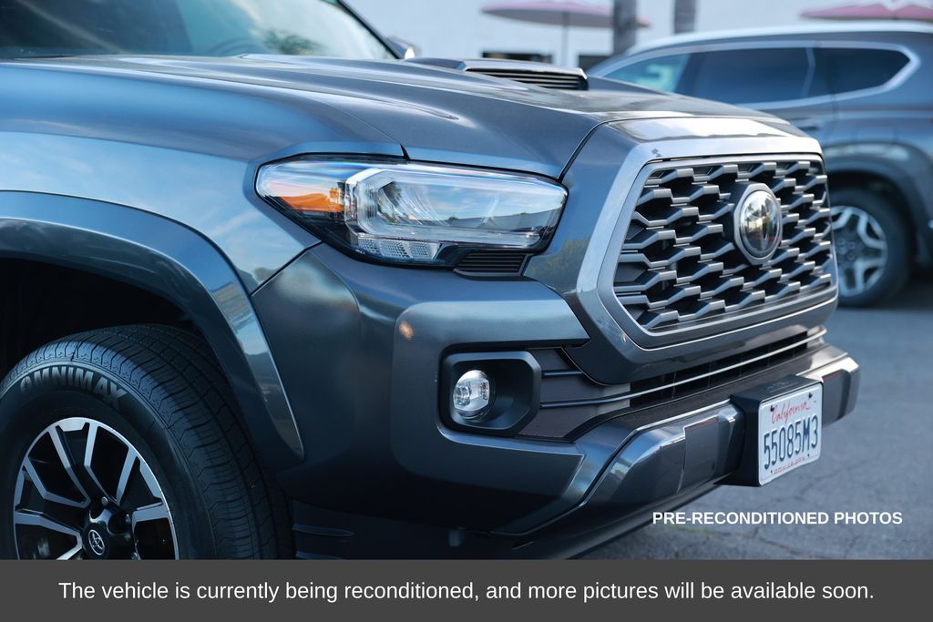2022 Toyota Tacoma TRD Sport V6 photo 6