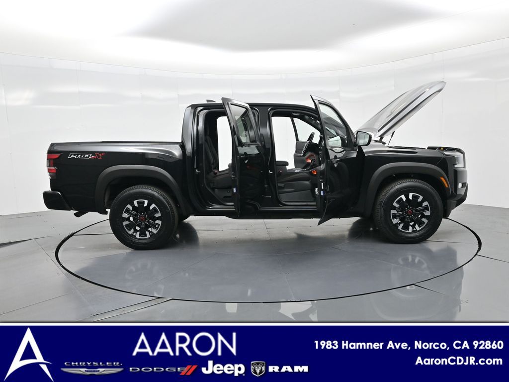 2022 Nissan Frontier PRO-X photo 3