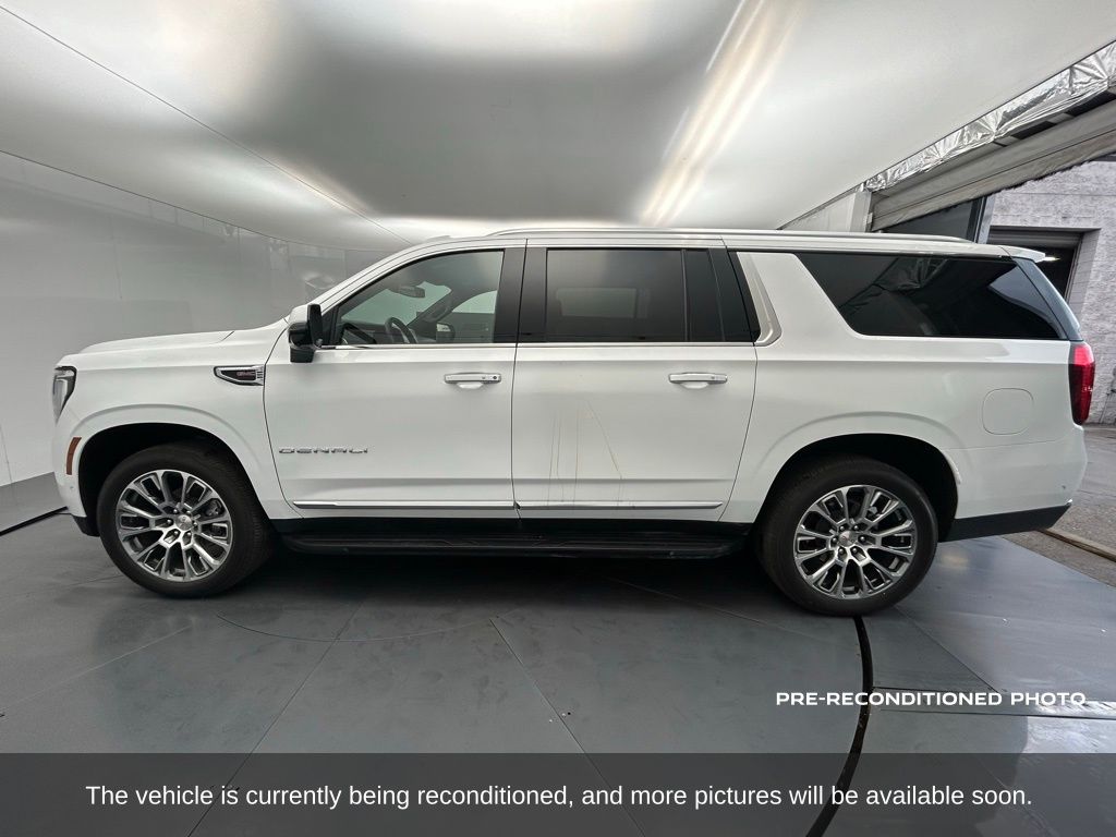 2025 Gmc Yukon XL Denali photo 2