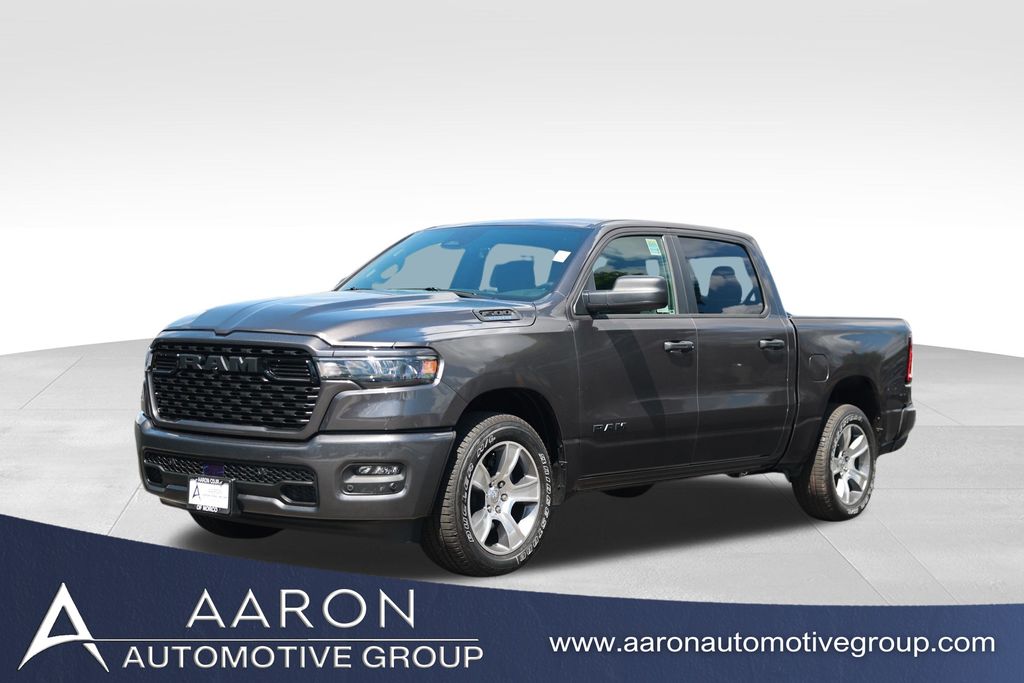 2026 RAM 1500 Express Crew Cab 5'7's photo