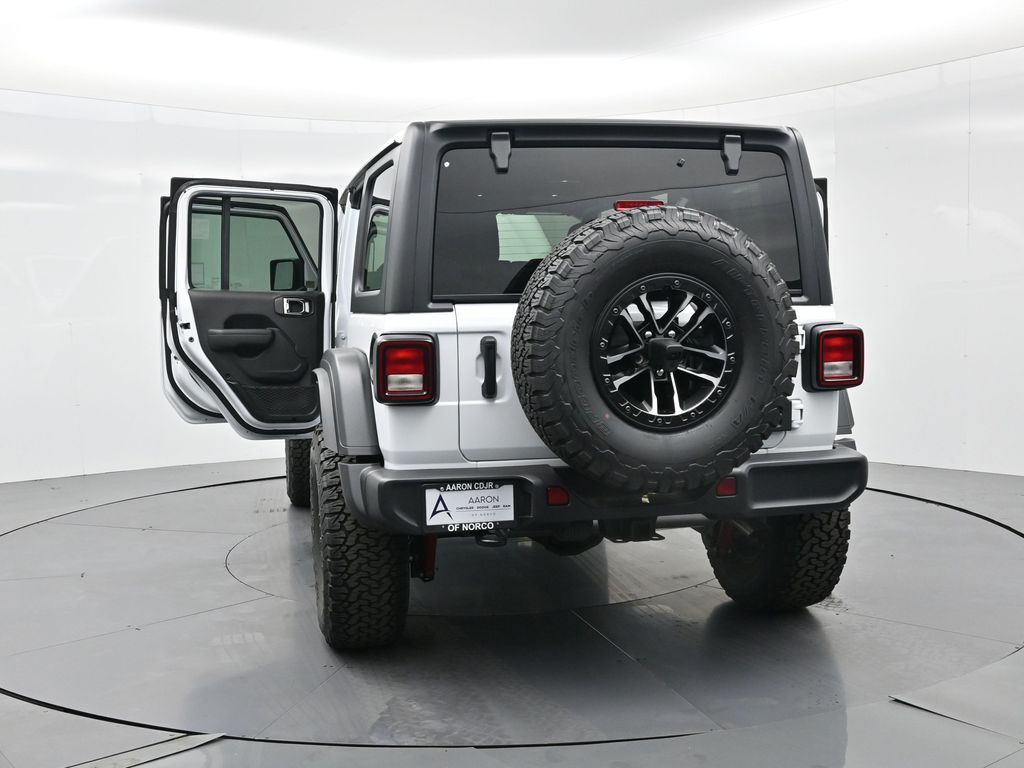 2025 Jeep Wrangler 4-Door Willys - Photo 38