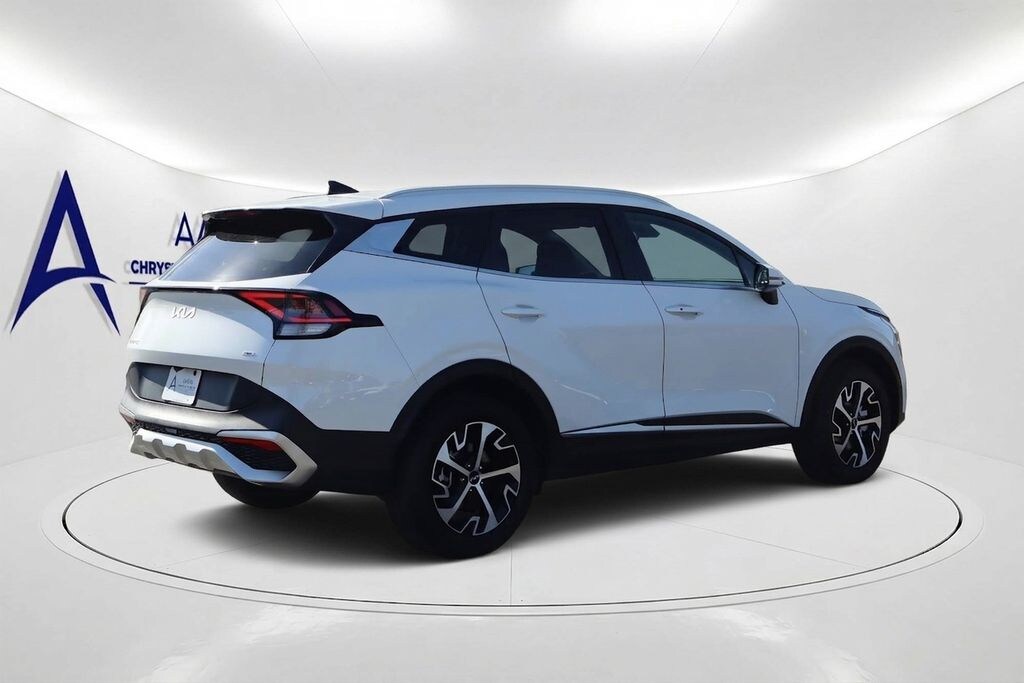 Used 2024 Kia Sportage Hybrid EX SUV