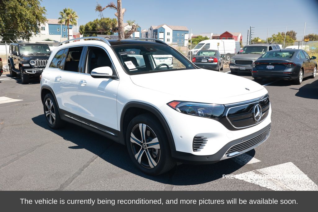 2023 Mercedes-Benz EQB 350 4MATIC photo 3