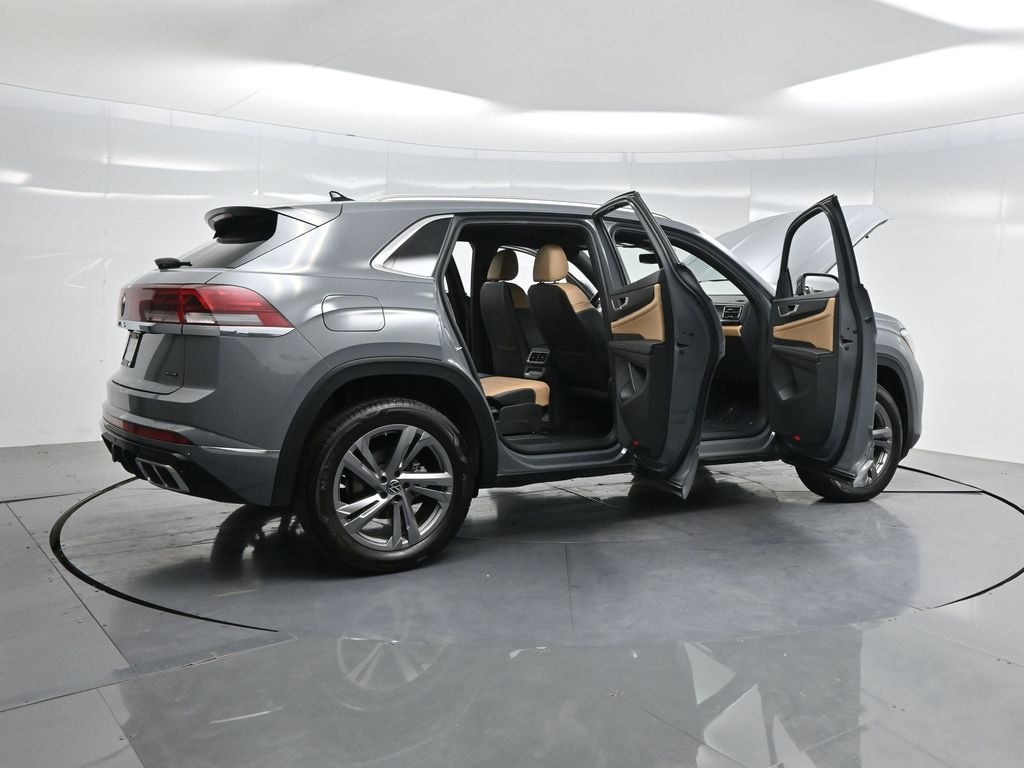 Used 2024 Volkswagen Atlas Cross Sport 2.0T SEL R-Line SUV