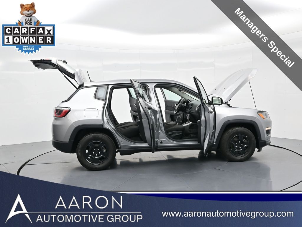 2020 Jeep Compass Sport photo 3