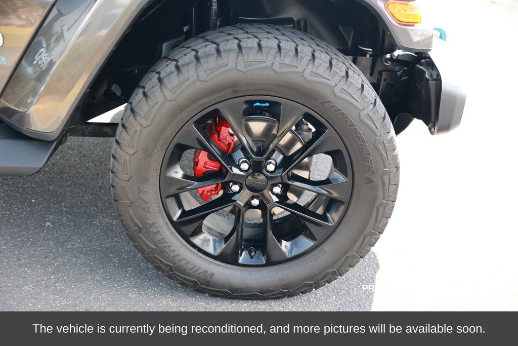 2022 Jeep Wrangler Unlimited 4xe Sahara photo 3