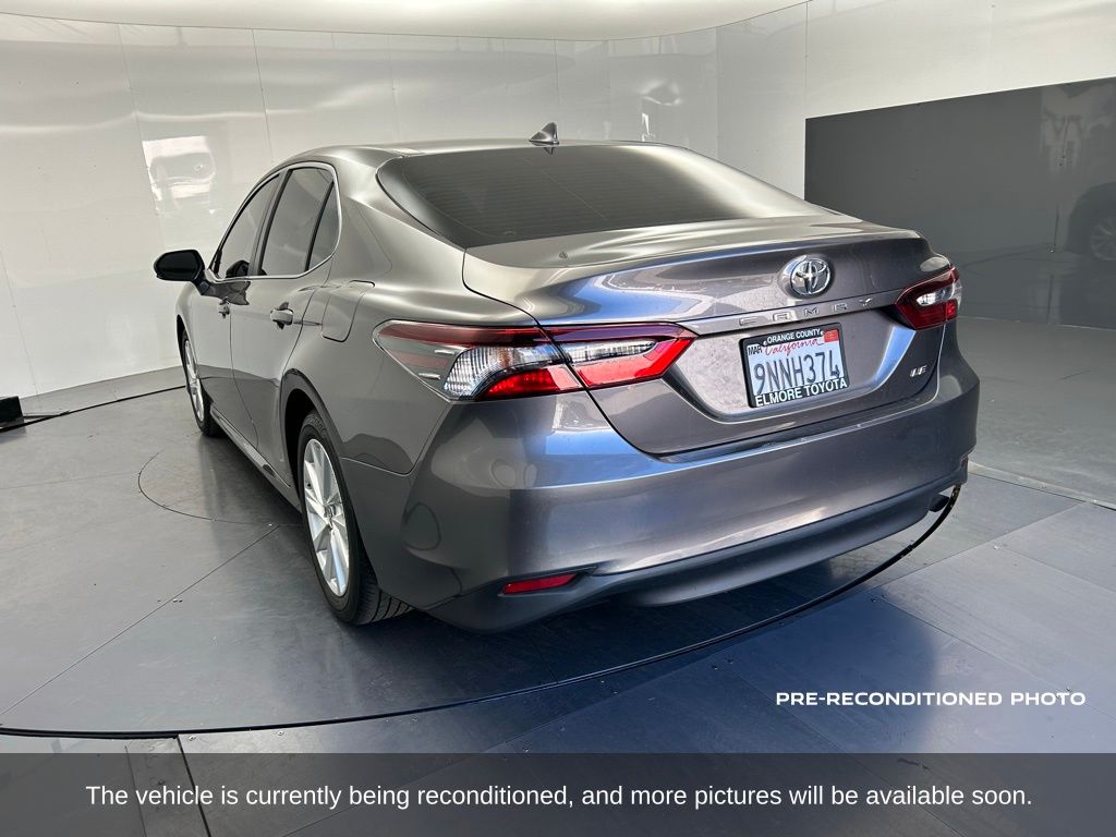 2023 Toyota Camry LE photo 3