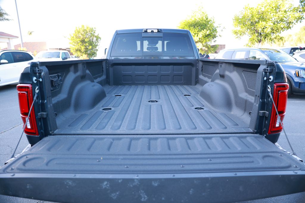 2026 RAM 3500 Limited - Photo 38