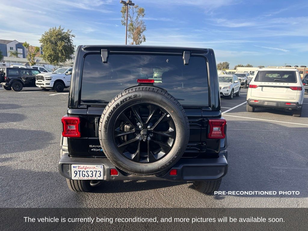 2025 Jeep Wrangler 4xe Sahara photo 4