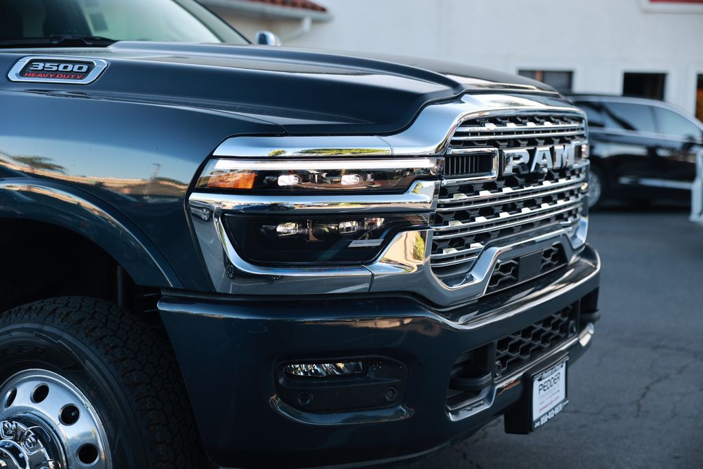 2026 RAM 3500 Limited - Photo 7