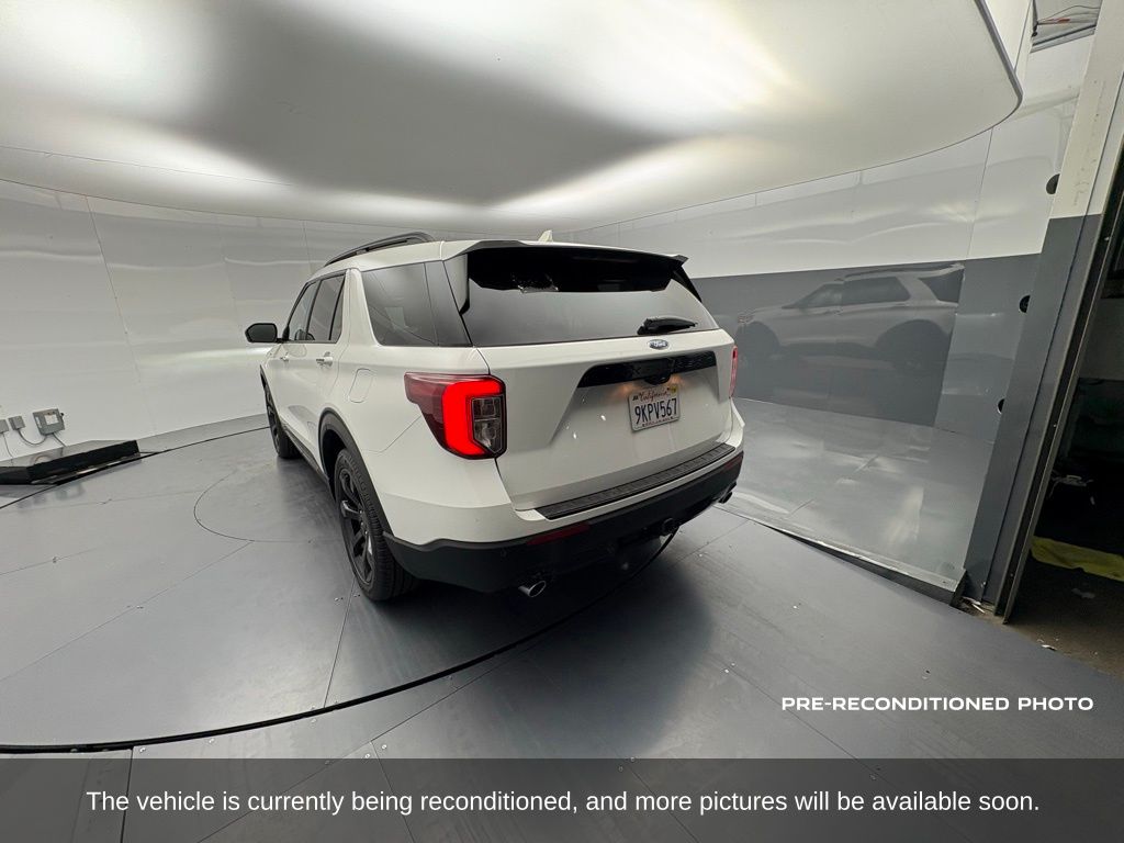 2023 Ford Explorer ST-Line photo 3