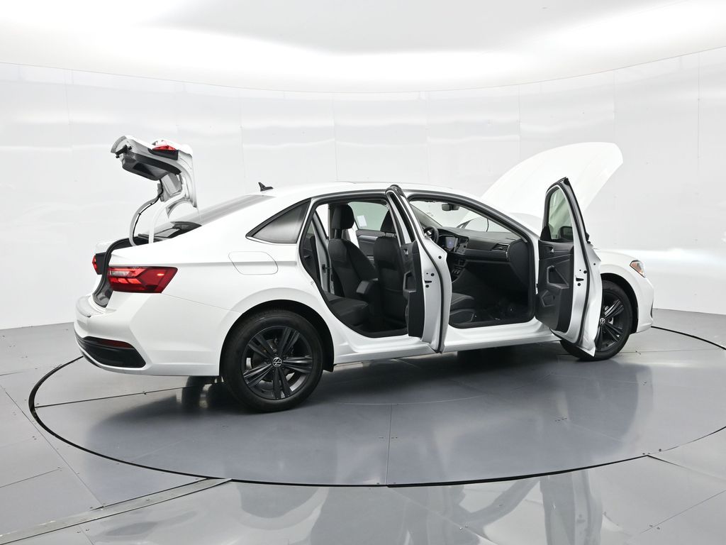 2024 Volkswagen Jetta 1.5T SE photo 4