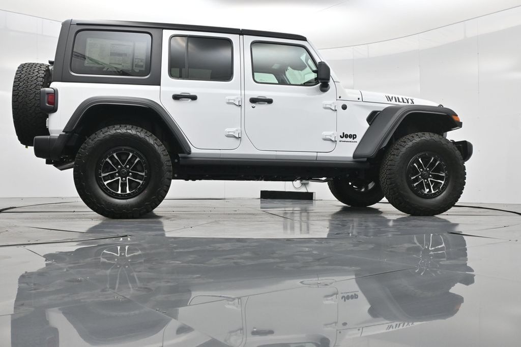2025 Jeep Wrangler 4-Door Willys - Photo 42