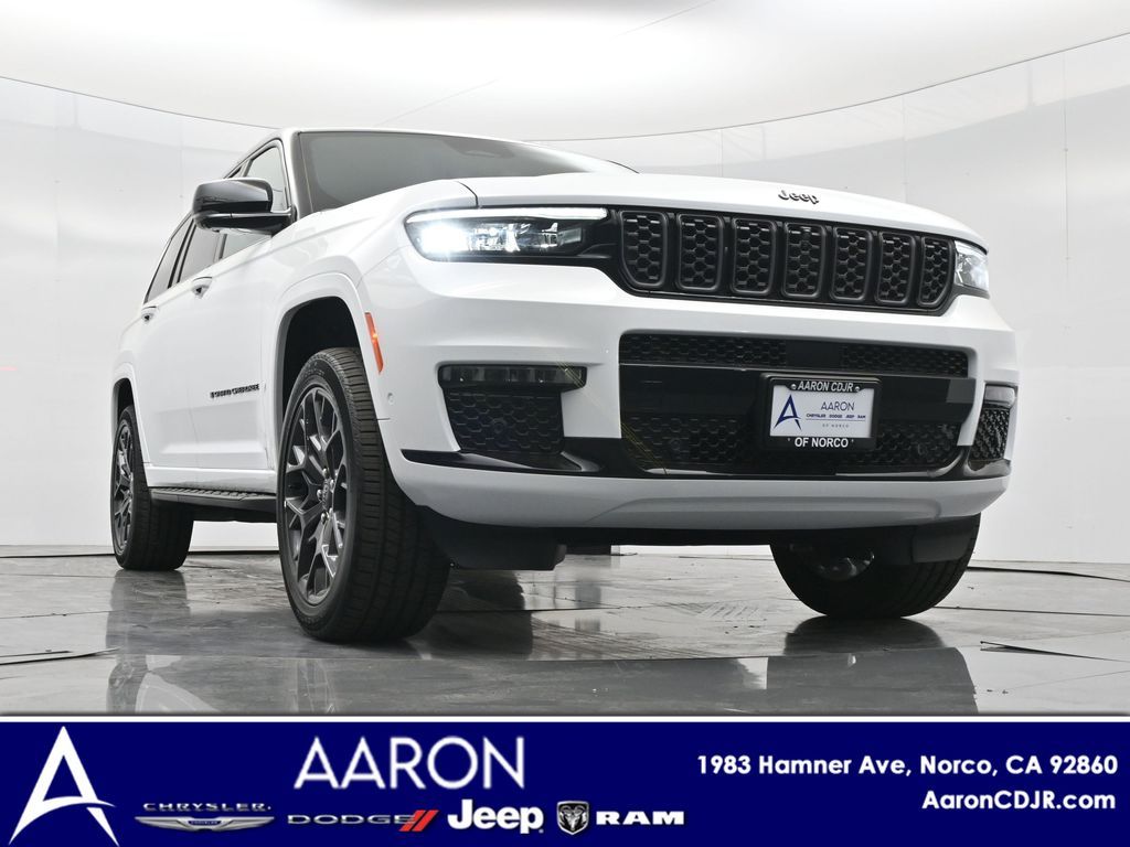 2025 Jeep Grand Cherokee L Summit Reserve photo 2