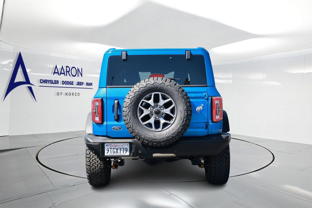 2025 Ford Bronco Badlands photo 2