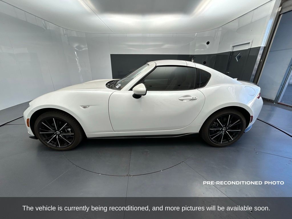 2024 Mazda MX-5 Miata Miata RF Grand Touring photo 2
