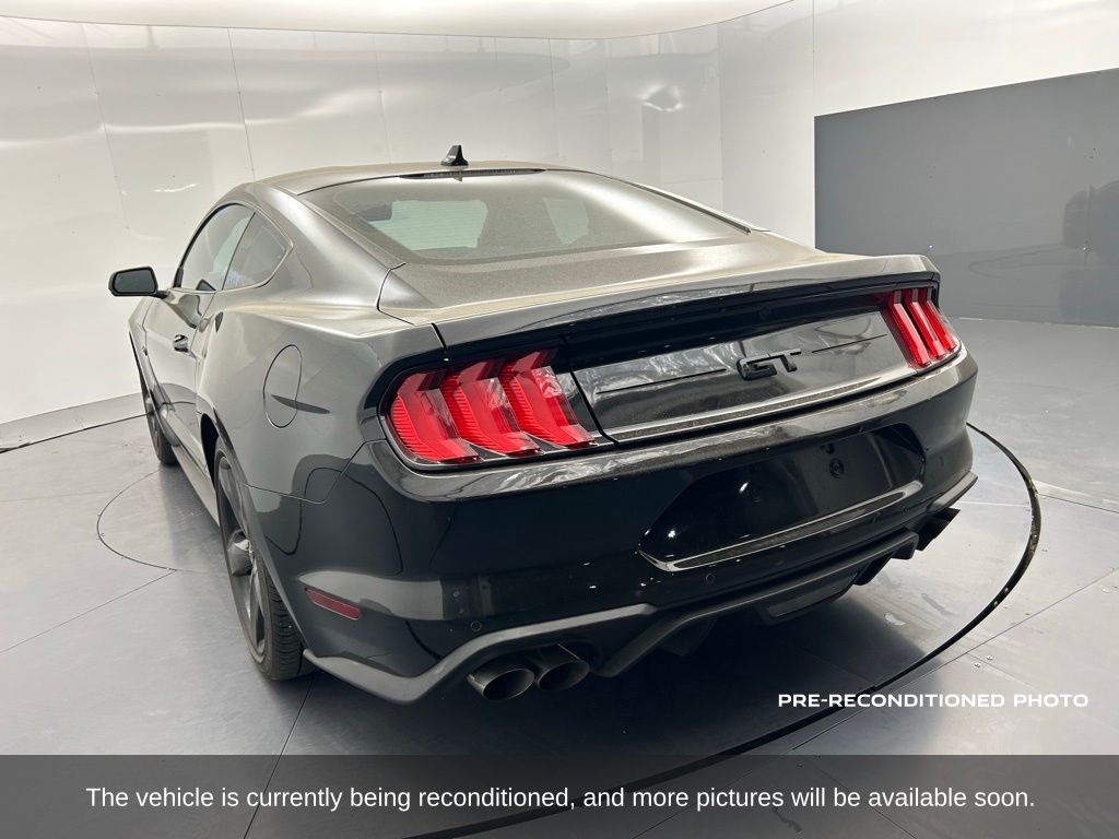 2022 Ford Mustang GT Premium photo 3