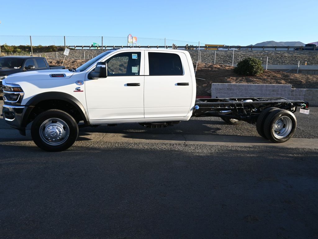 2026 Ram 5500 Tradesman photo 2