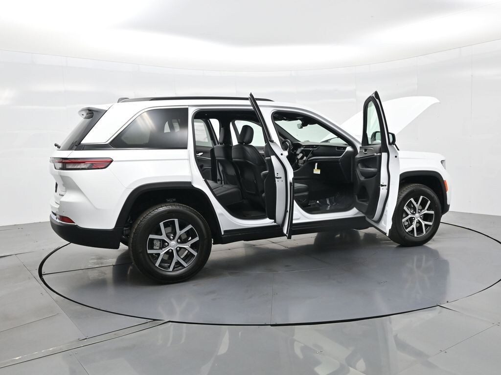 New 2025 Jeep Grand Cherokee Limited Sport Utility