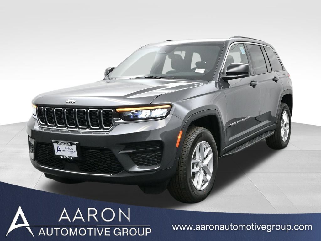 2025 Jeep Grand Cherokee Laredo's photo