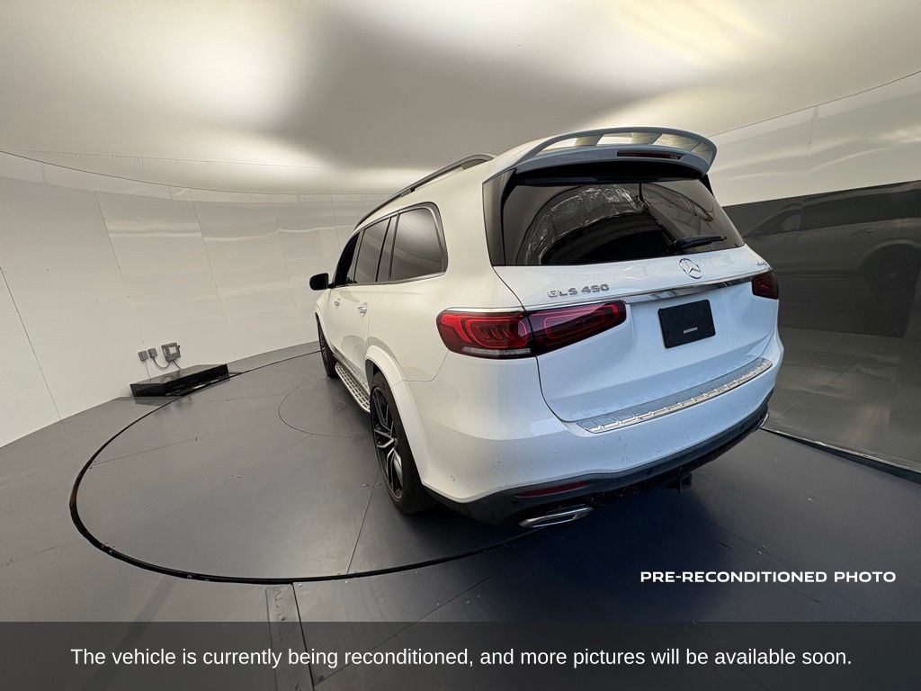 2022 Mercedes Benz GLS 450 AMG photo 3