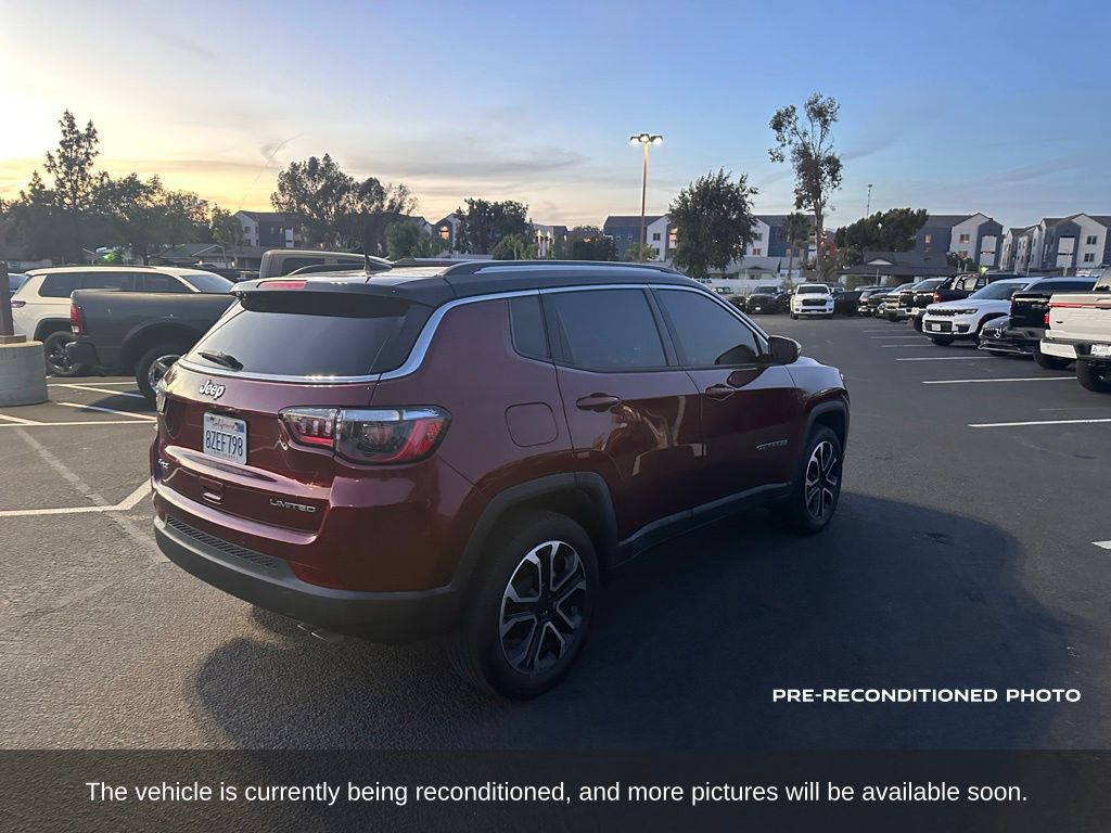 2022 Jeep Compass Limited photo 6