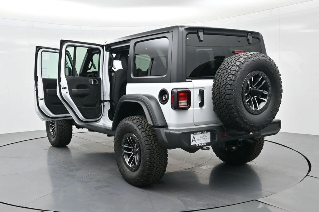 2025 Jeep Wrangler 4-Door Willys - Photo 39